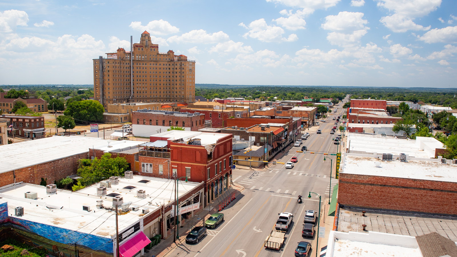 Downtown Mineral Wells streetscape